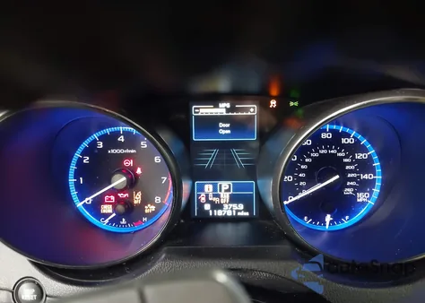 2017 Subaru Outback 3.6R Limited z USA, uszkodzony, nr VIN 4S4BSENC3H3440769